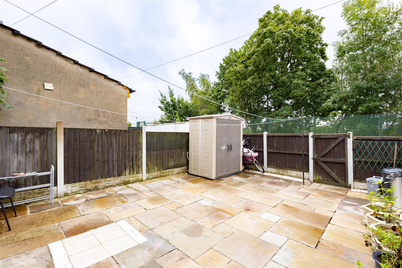 3 bed property in Barden Lane, Burnley